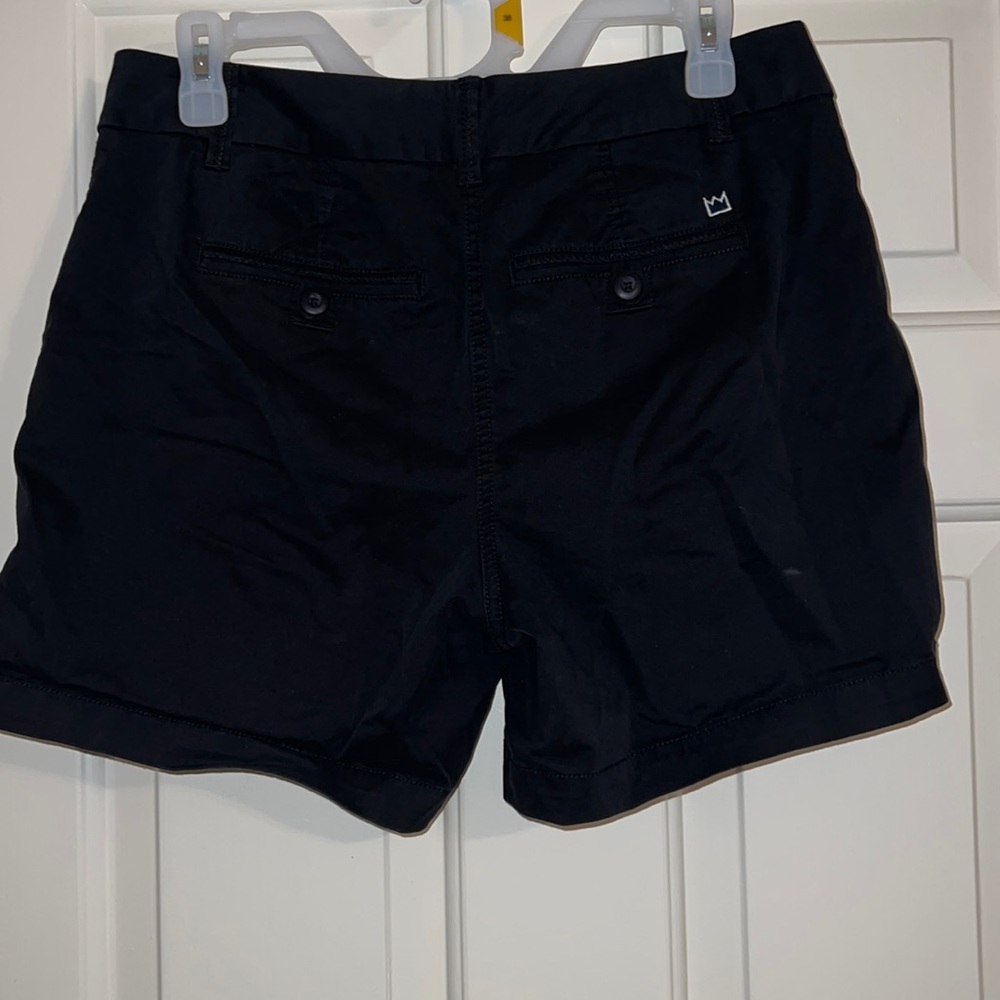 Crown & Ivy petite size 6p Caroline shorts